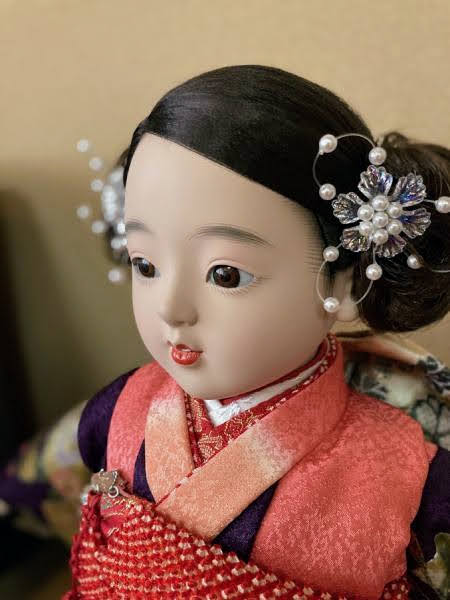 最新品在庫［市松人形］日本人形／御守護人形／十六代目 秀月作／人形の高さ84.5 cm／台46×35×6cm 市松人形